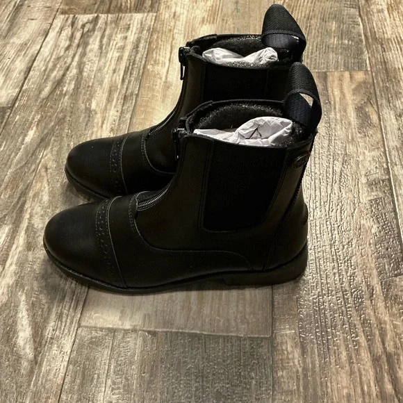 Stylish Black Kids Rain Boots Size 3 - Picture 3 of 12
